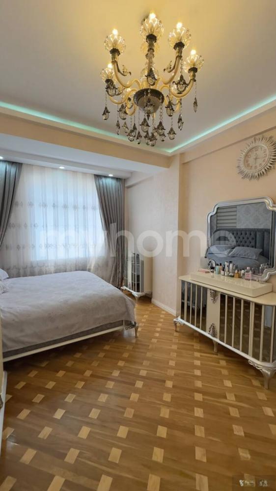Bakı şəhəri 116m² mənzil satılır