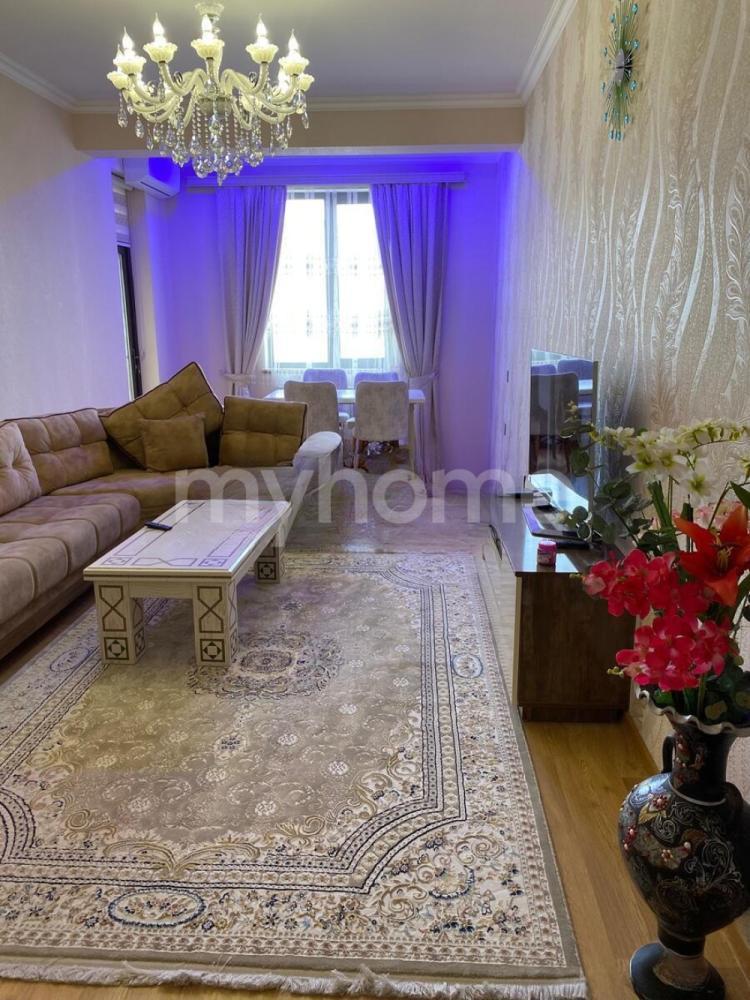 Bakı şəhəri 100m² mənzil kirayə verilir