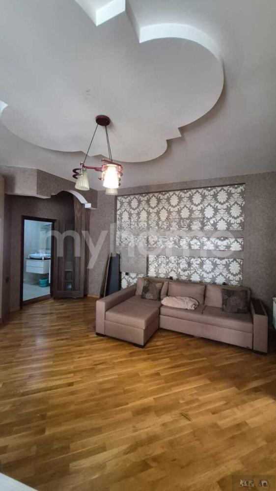Bakı şəhəri 91m² mənzil satılır