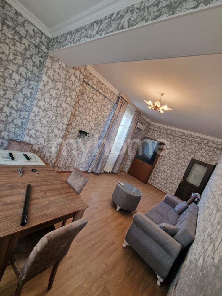 Bayıl qəsəbəsi 70m² mənzil kirayə verilir