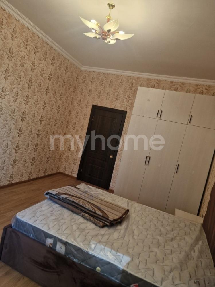 Bayıl qəsəbəsi 70m² mənzil kirayə verilir