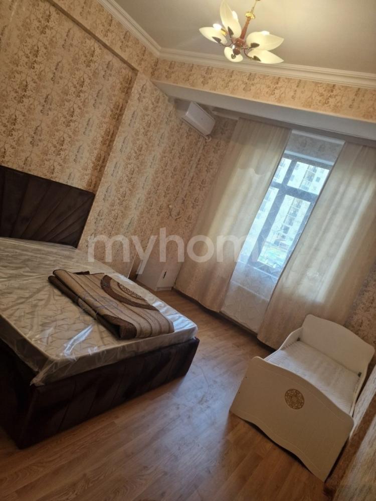 Bayıl qəsəbəsi 70m² mənzil kirayə verilir