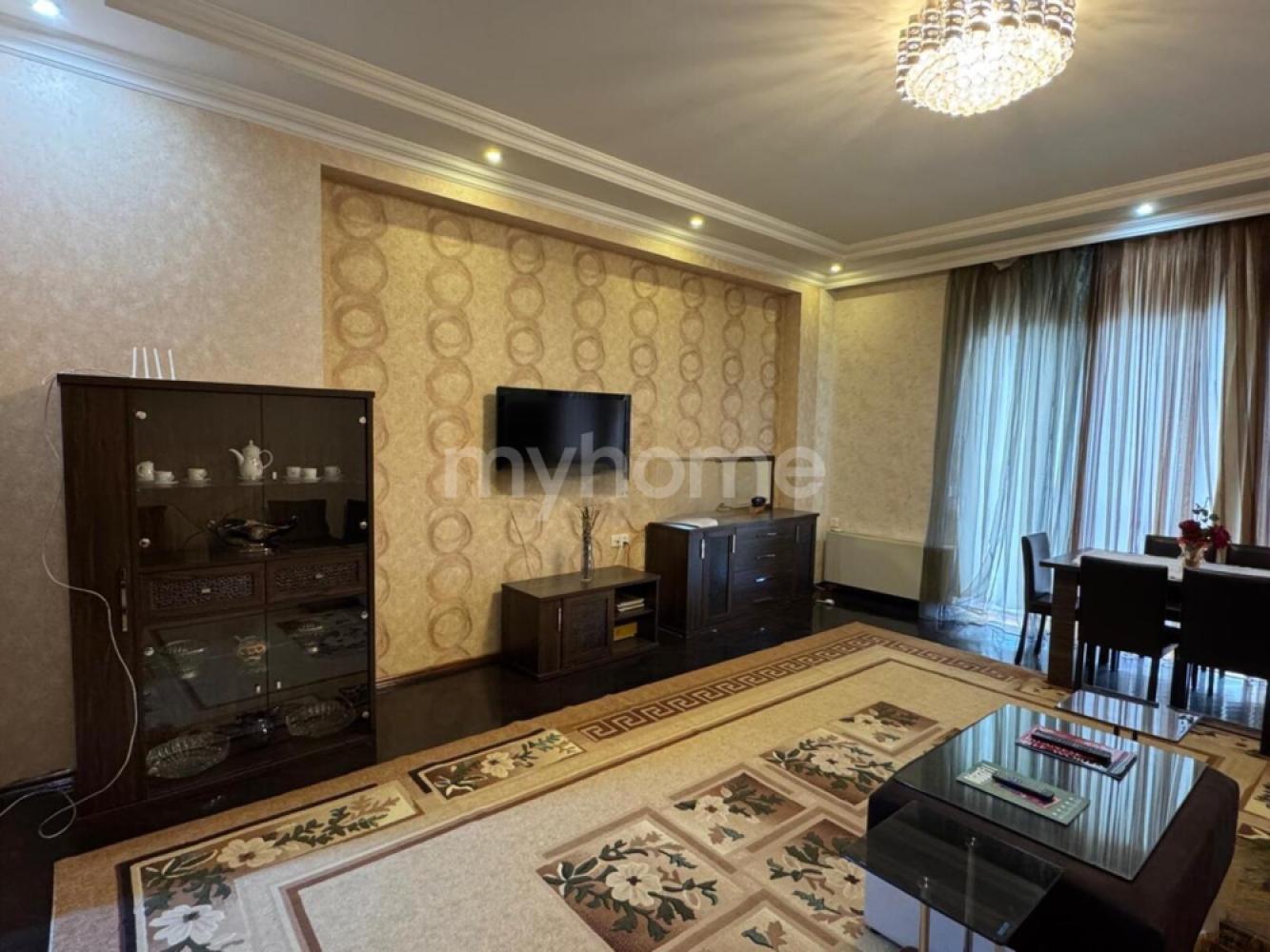 Bakı şəhəri 143m² mənzil satılır