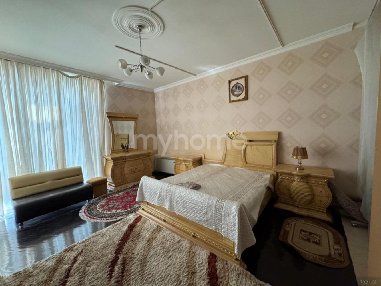 Bakı şəhəri 143m² mənzil satılır