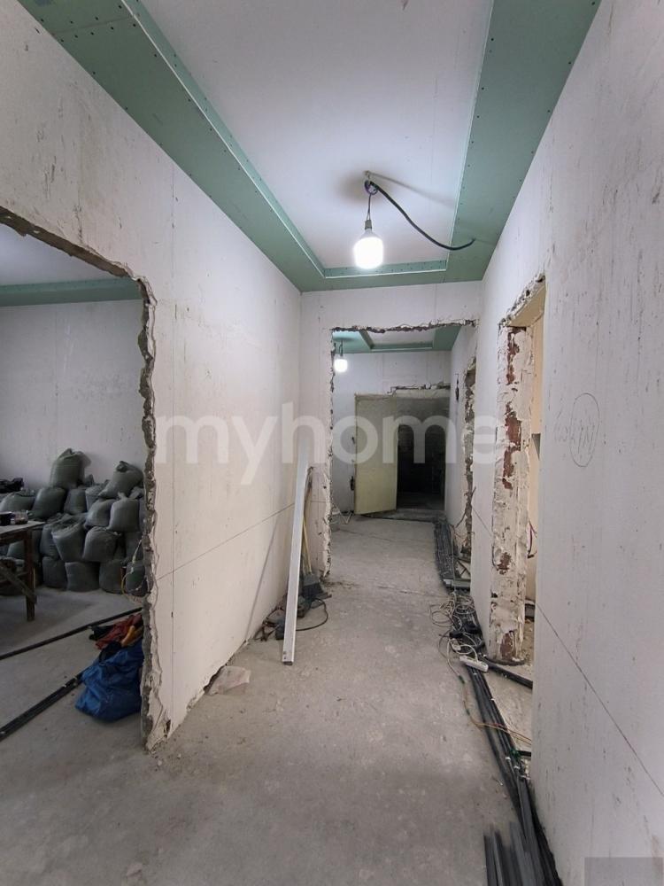 Bakı şəhəri 120m² mənzil satılır