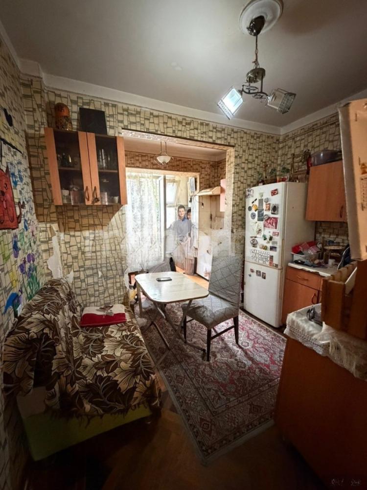 Həzi Aslanov qəsəbəsi 50m² mənzil satılır