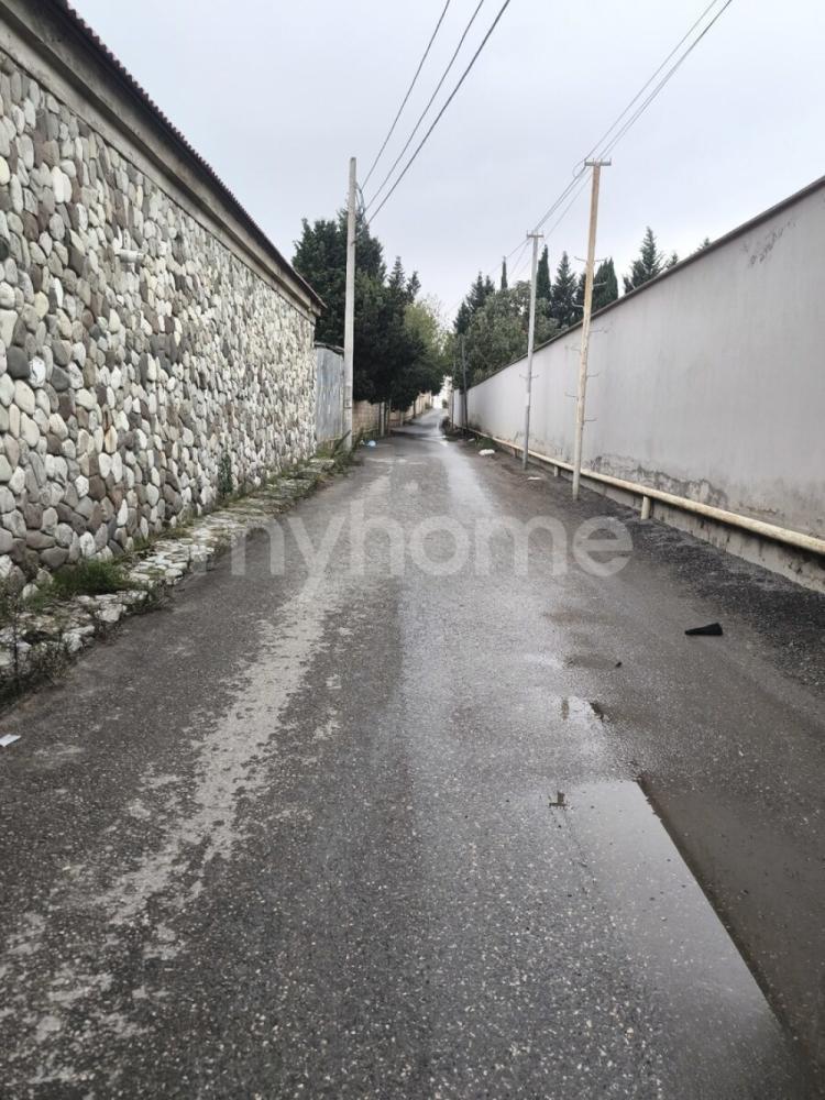 Bakı şəhəri torpaq satılır