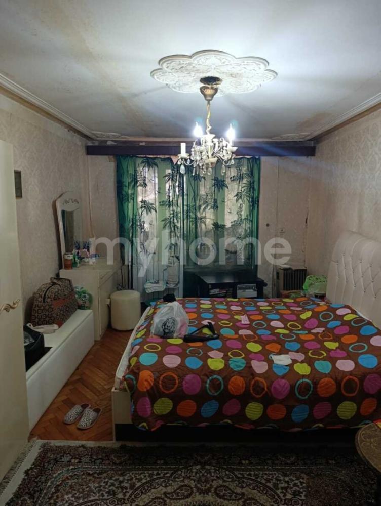 Bakı şəhəri 75m² mənzil satılır