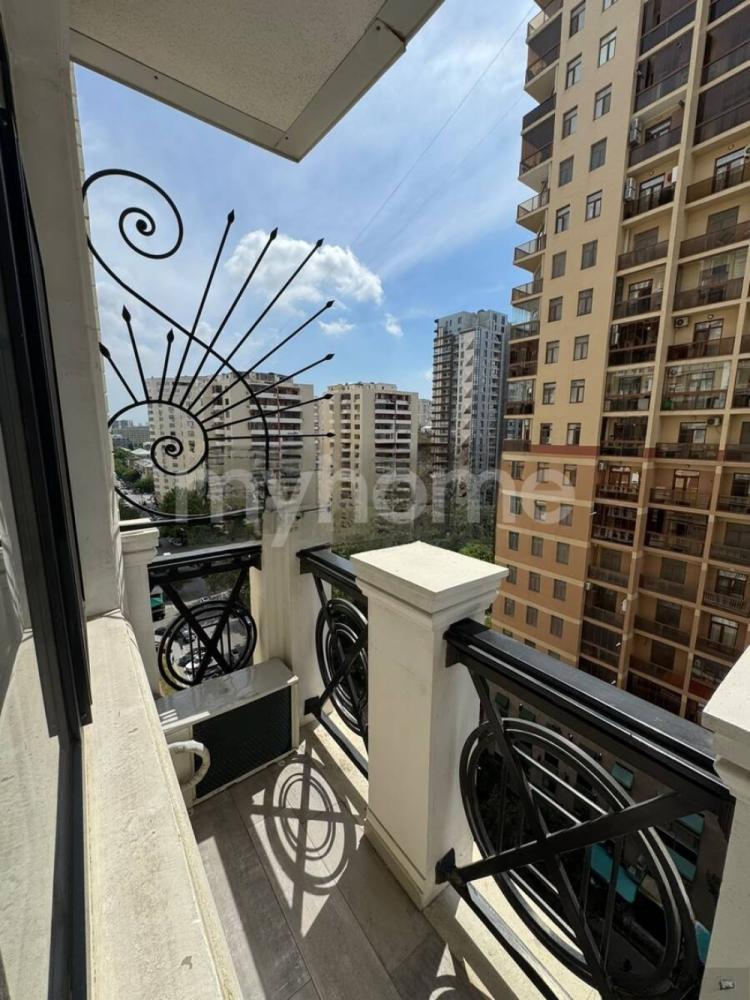 Bakı şəhəri 120m² mənzil satılır