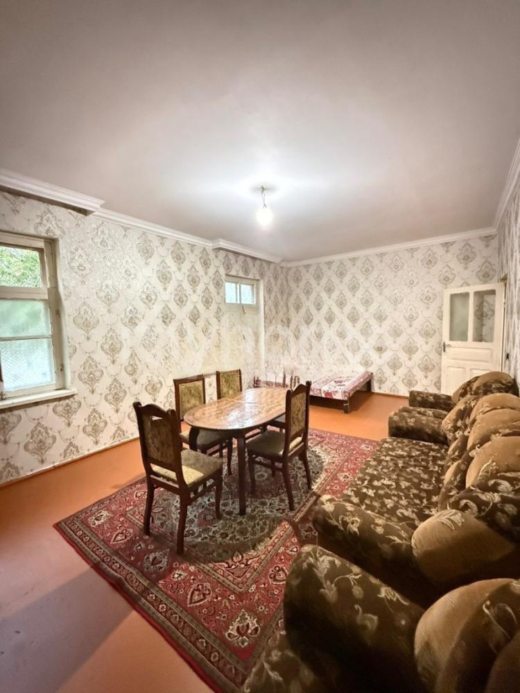 Bakı şəhəri 75m² mənzil kirayə verilir
