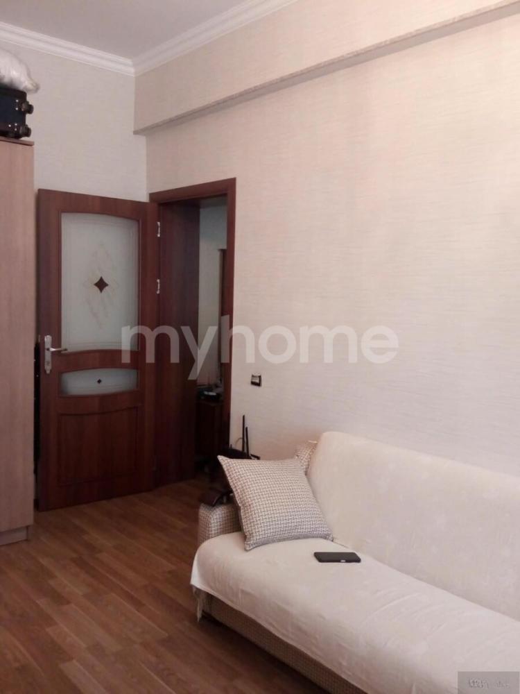 Masazır qəsəbəsi 40m² mənzil satılır