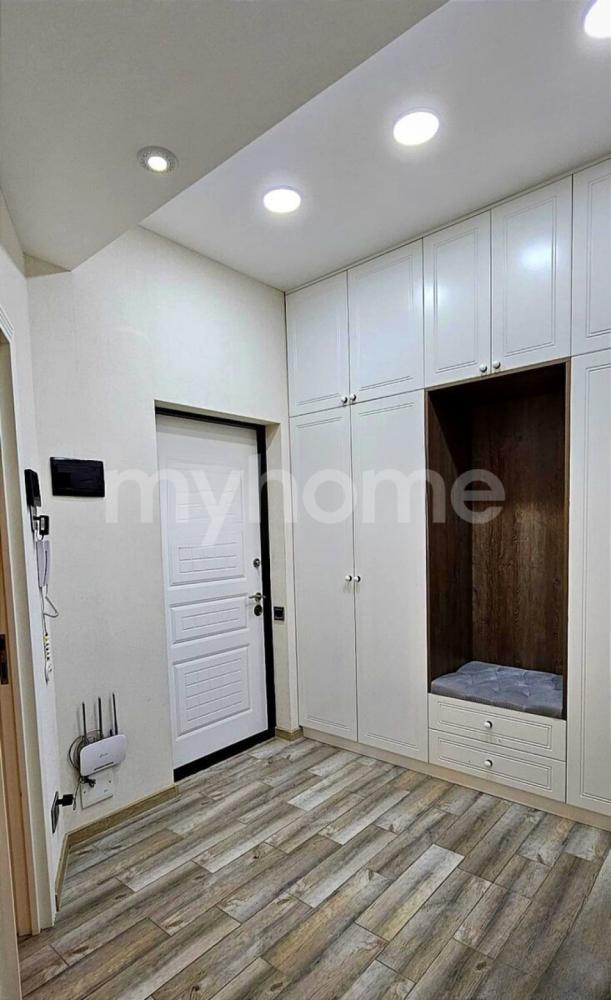 Əhmədli qəsəbəsi 63m² mənzil satılır
