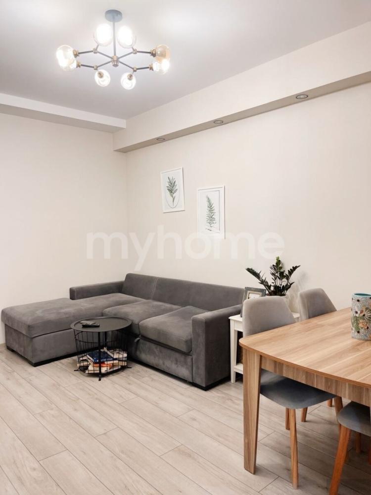 Əhmədli qəsəbəsi 63m² mənzil satılır