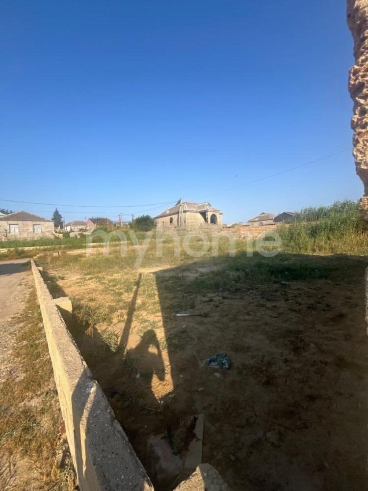 Saray qəsəbəsi torpaq satılır
