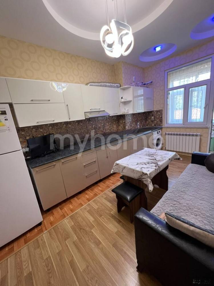 Həzi Aslanov qəsəbəsi 85m² mənzil satılır