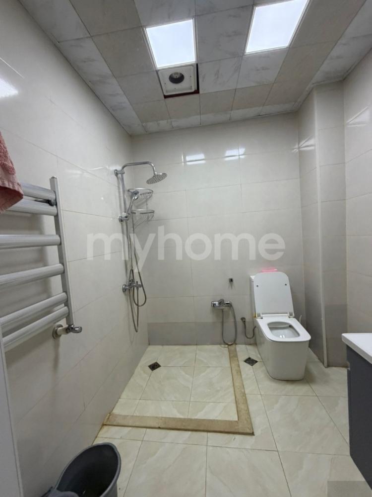 Yasamal qəsəbəsi 100m² mənzil kirayə verilir