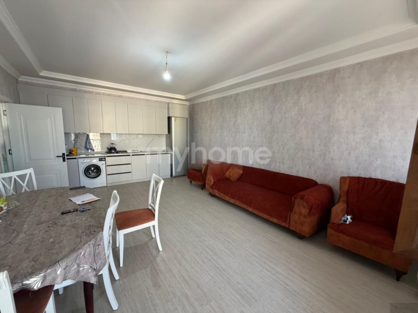 Yasamal qəsəbəsi 100m² mənzil kirayə verilir