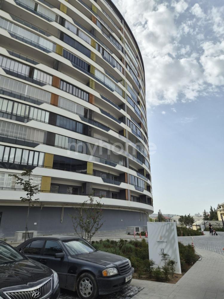 Binəqədi qəsəbəsi 73m² mənzil satılır
