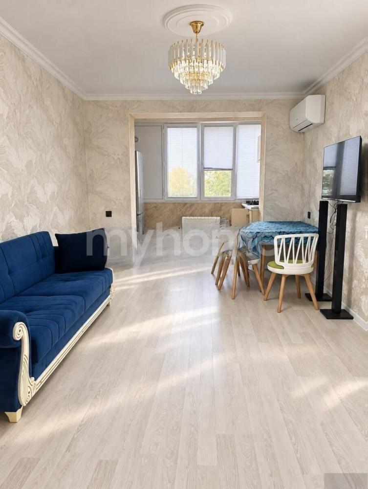 Bakı şəhəri 60m² mənzil kirayə verilir