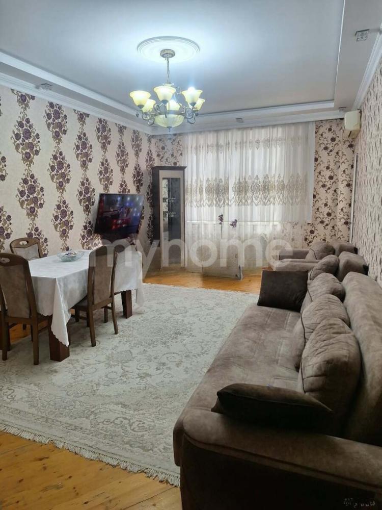 Həzi Aslanov qəsəbəsi 95m² mənzil kirayə verilir
