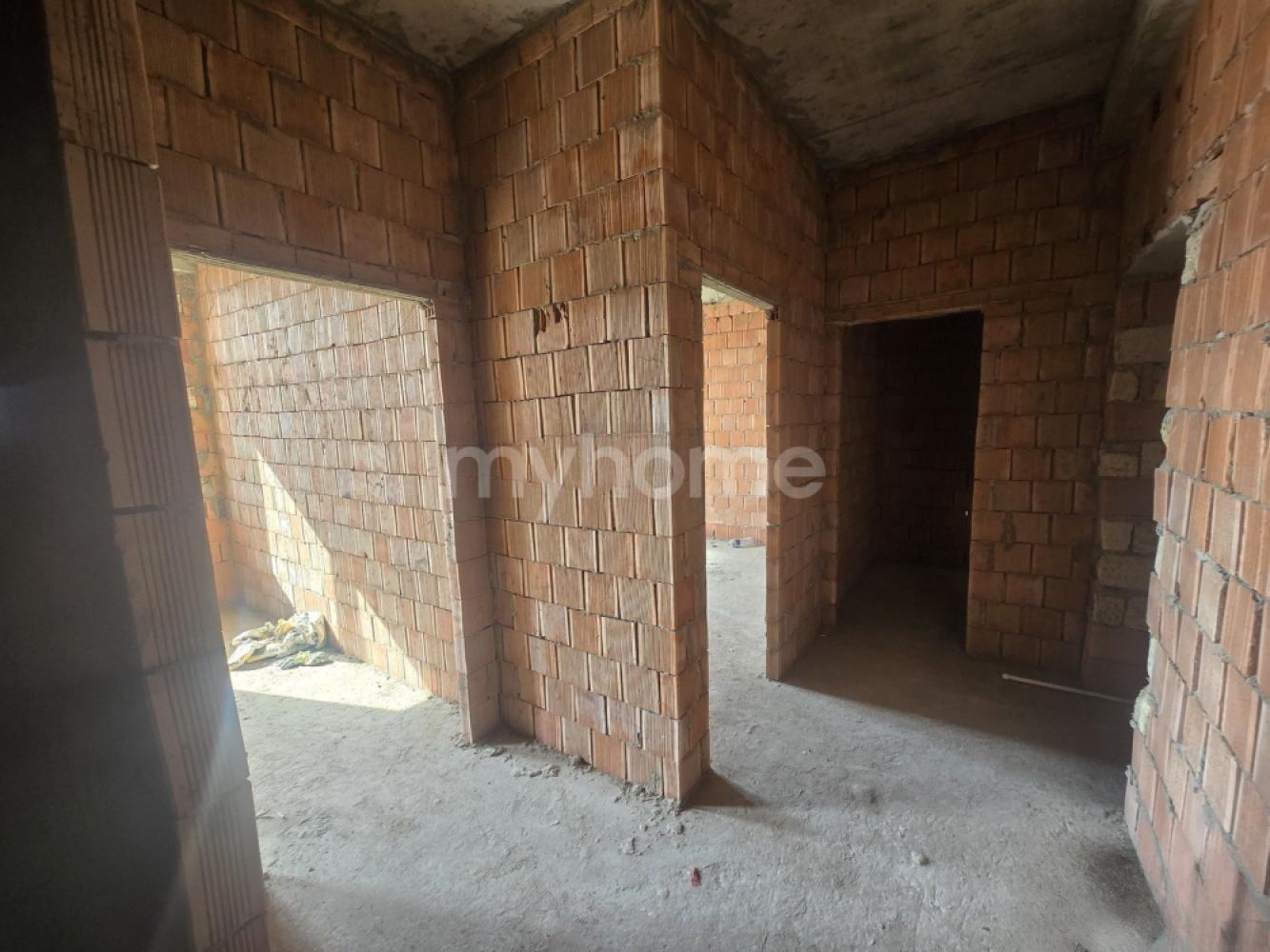 Bakı şəhəri 68m² mənzil satılır