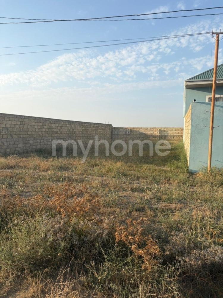 Bakı şəhəri torpaq satılır