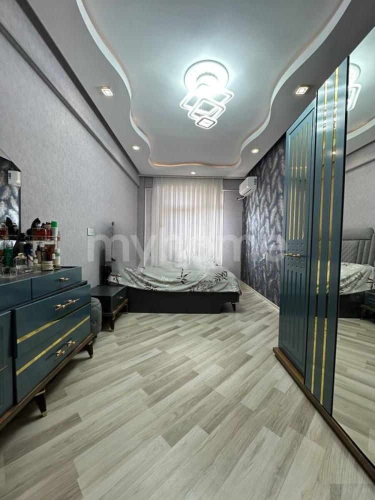 Xırdalan şəhəri 145m² mənzil satılır