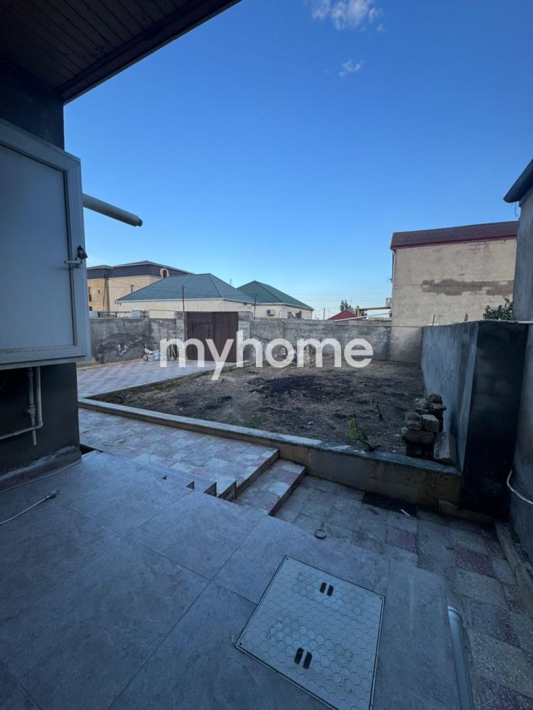 Zığ qəsəbəsində 110m² həyət evi satılır Zığ qəsəbəsində 110m² həyət evi satılır