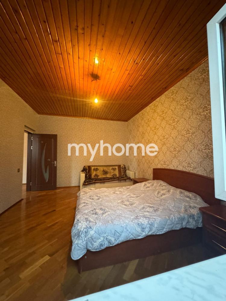 Zığ qəsəbəsində 110m² həyət evi satılır Zığ qəsəbəsində 110m² həyət evi satılır