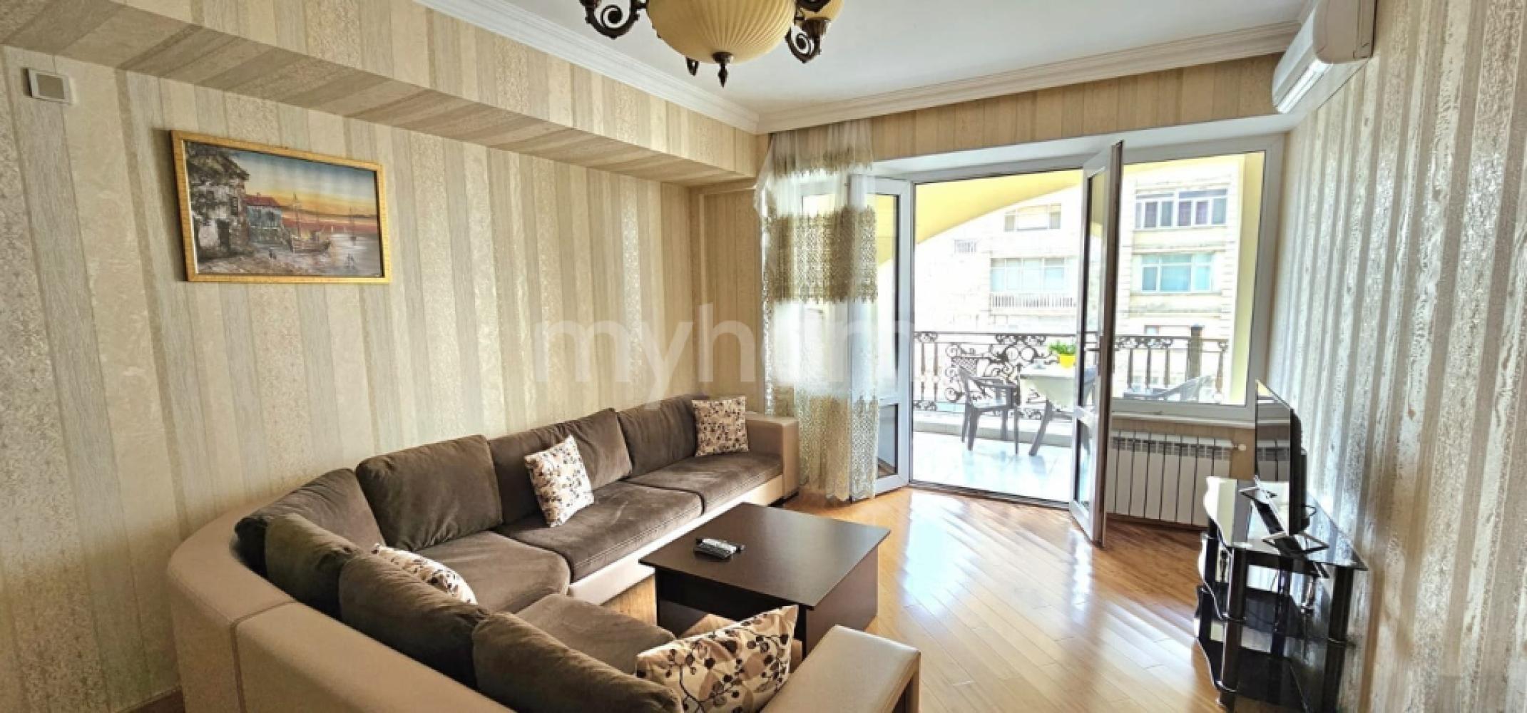 28 May qəsəbəsi 95m² mənzil kirayə verilir