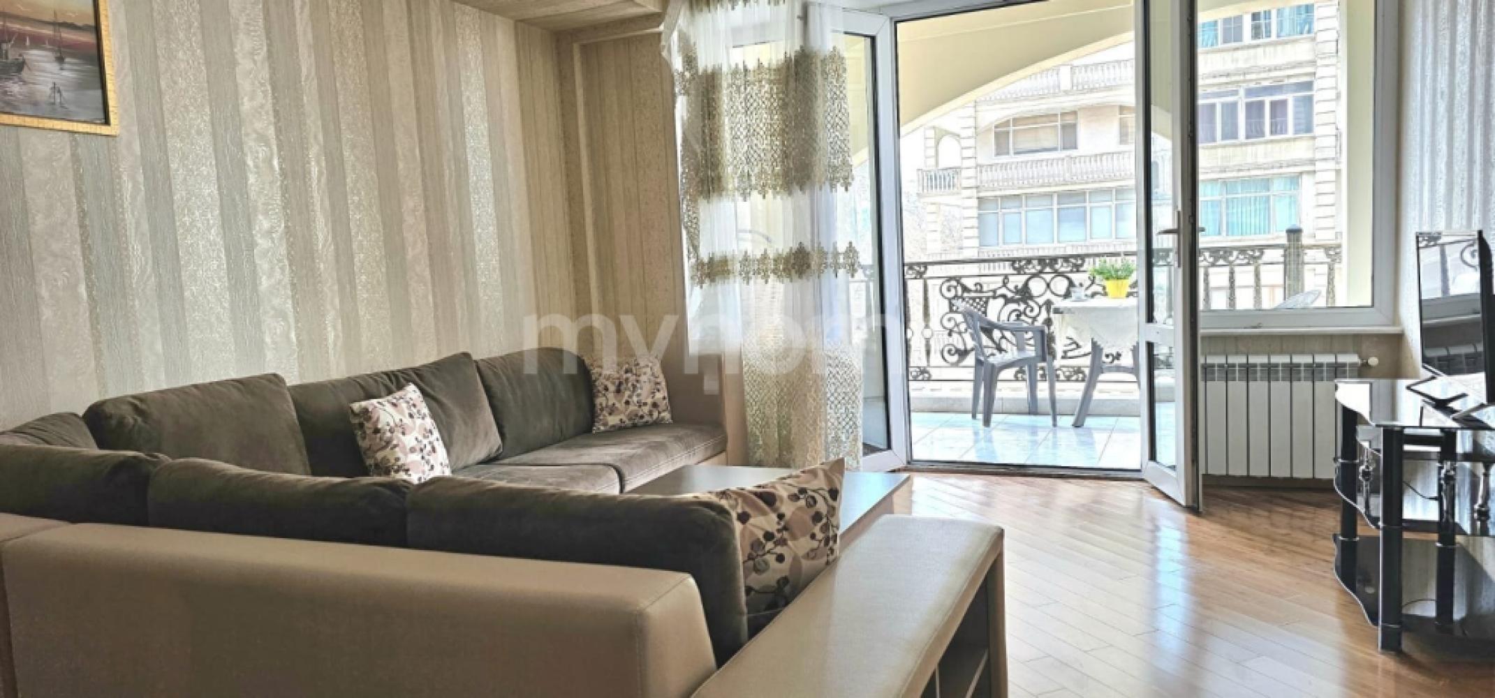 28 May qəsəbəsi 95m² mənzil kirayə verilir