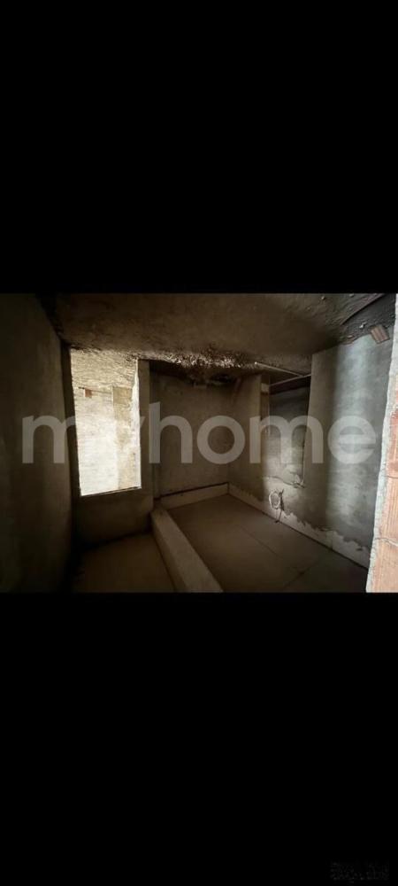 Bakı şəhəri 96m² mənzil satılır