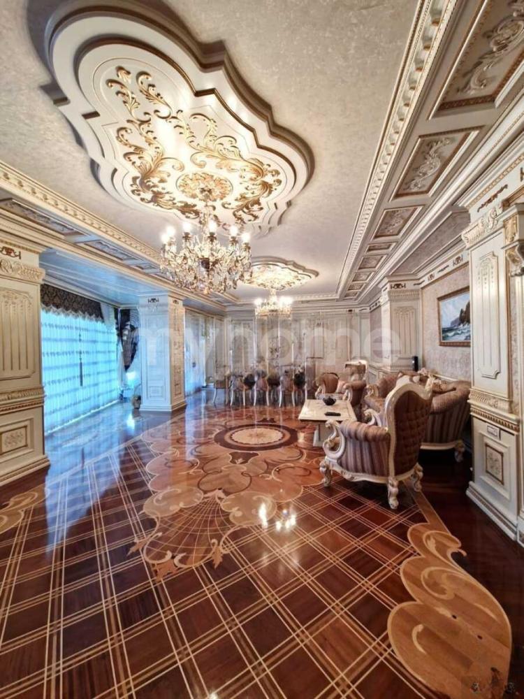 Nərimanov qəsəbəsi 250m² mənzil satılır