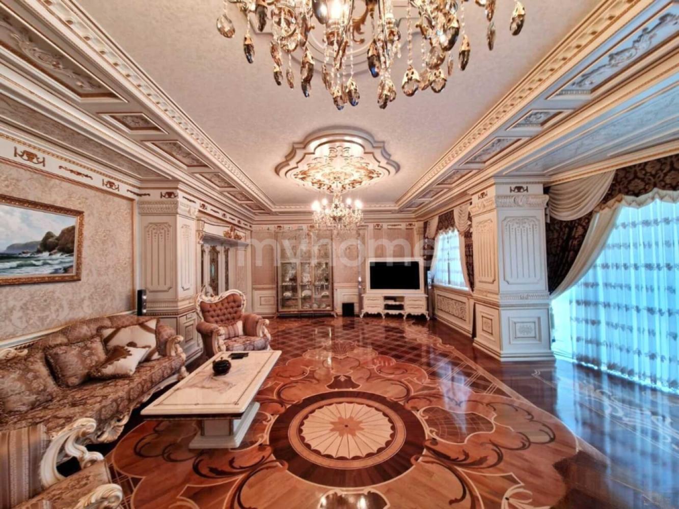 Nərimanov qəsəbəsi 250m² mənzil satılır