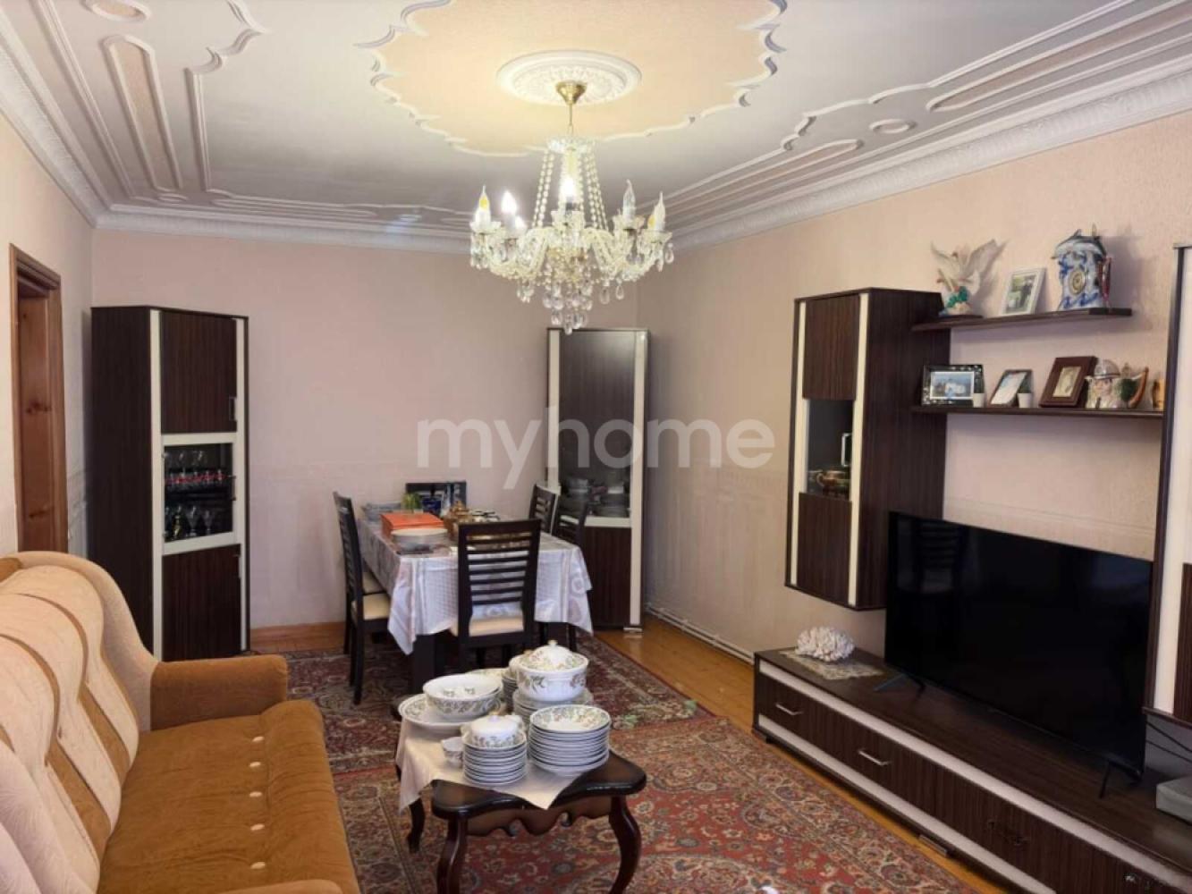Gəncəli qəsəbəsi 65m² mənzil satılır
