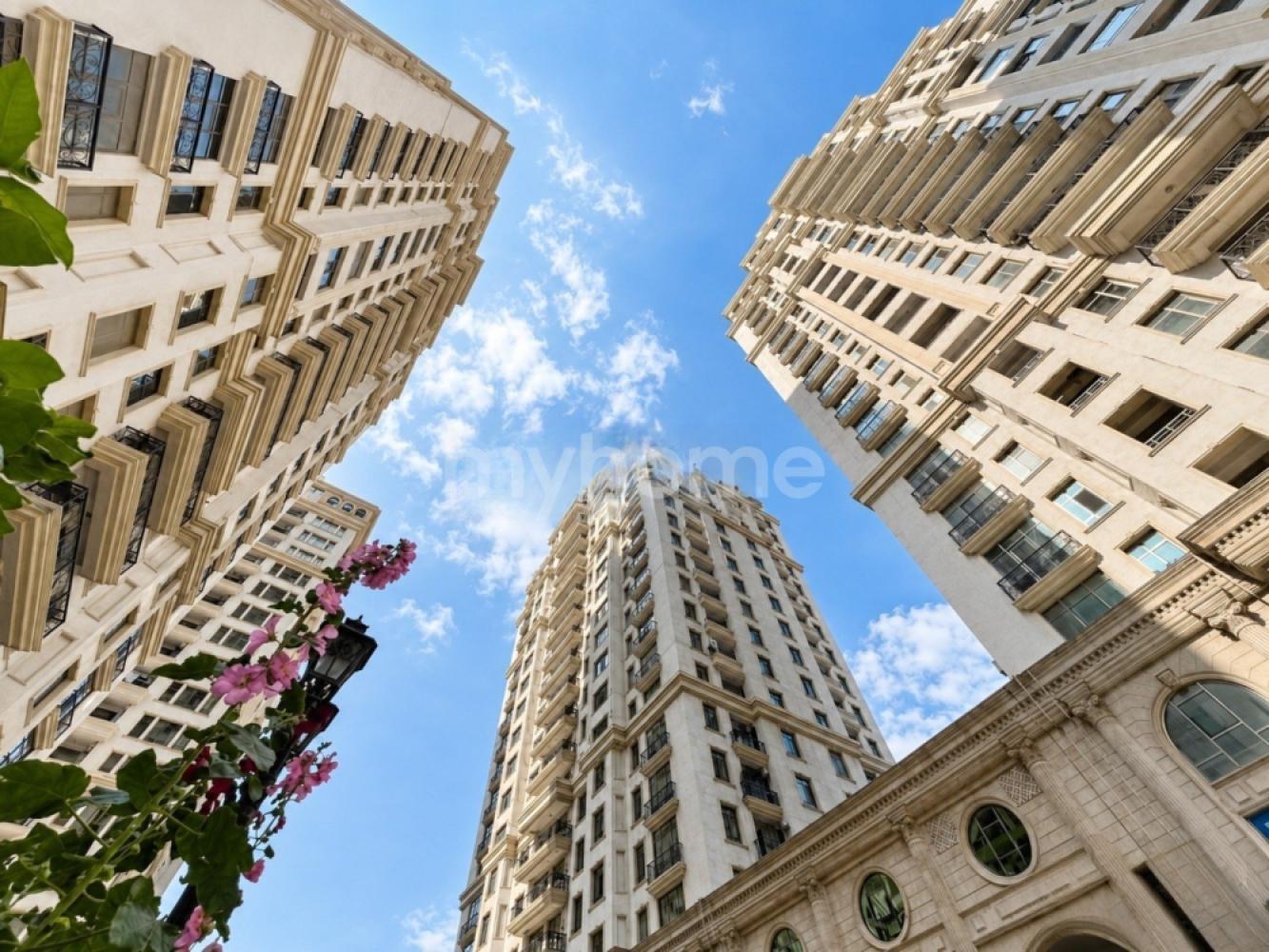 Bakı şəhəri 130m² mənzil satılır