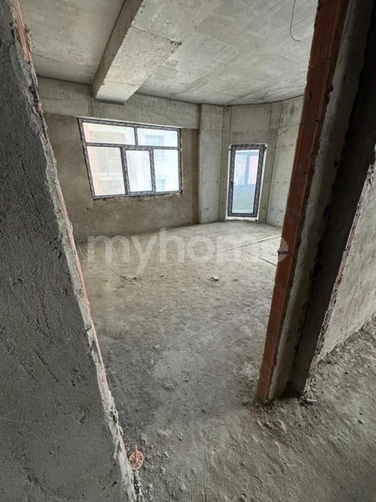 Bakı şəhəri 93m² mənzil satılır