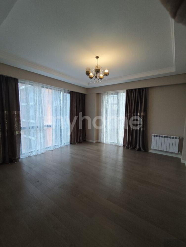Yasamal qəsəbəsi 83m² mənzil kirayə verilir