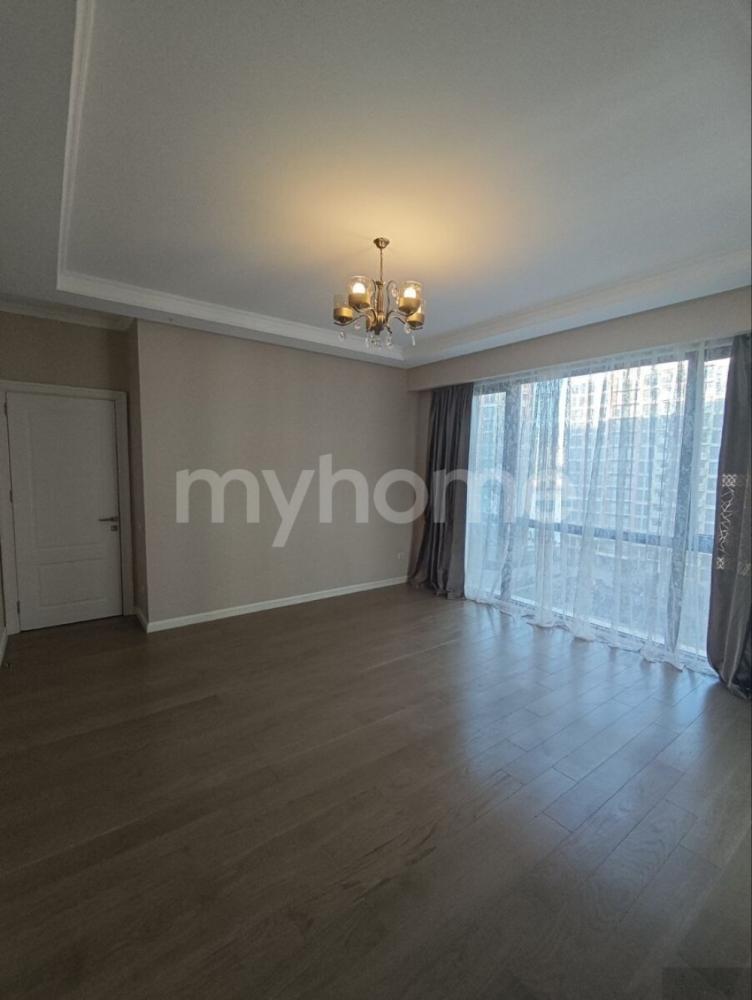 Yasamal qəsəbəsi 83m² mənzil kirayə verilir