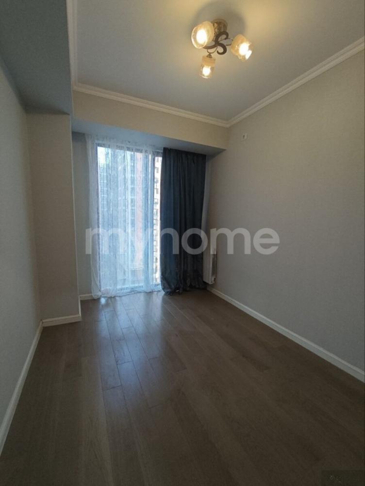 Yasamal qəsəbəsi 83m² mənzil kirayə verilir
