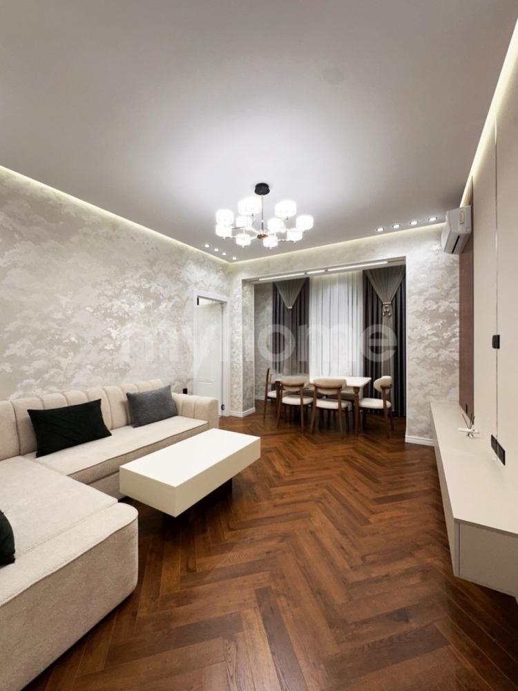 Əhmədli qəsəbəsi 61m² mənzil satılır