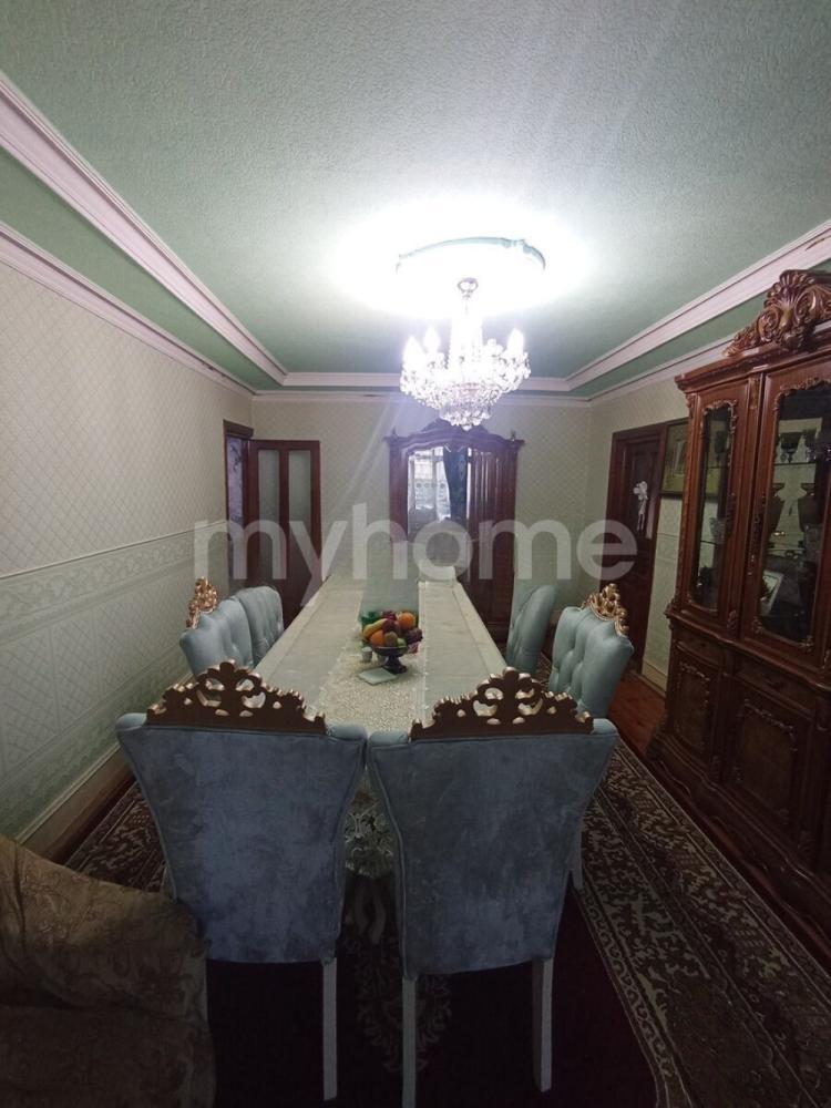 Gəncəli qəsəbəsi 85m² mənzil satılır