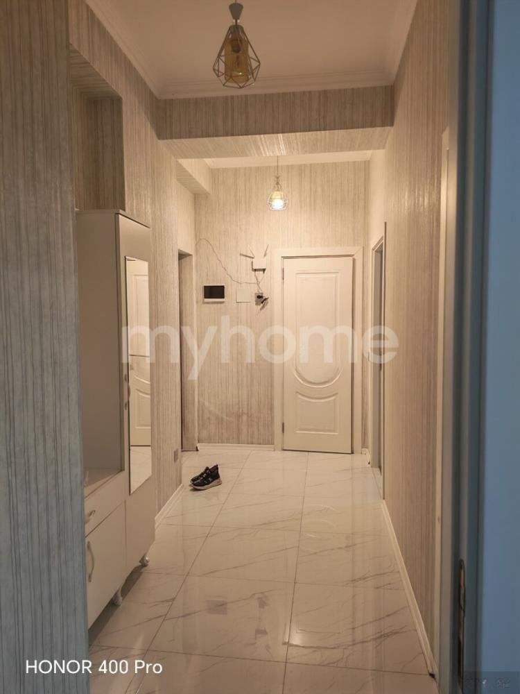 Köhnə Günəşli qəsəbəsi 70m² mənzil kirayə verilir