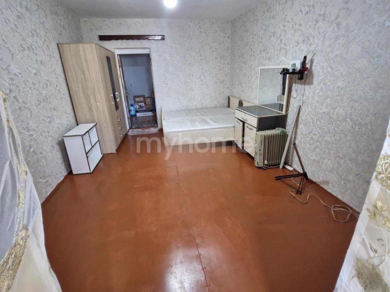Yasamal qəsəbəsi 18m² mənzil kirayə verilir