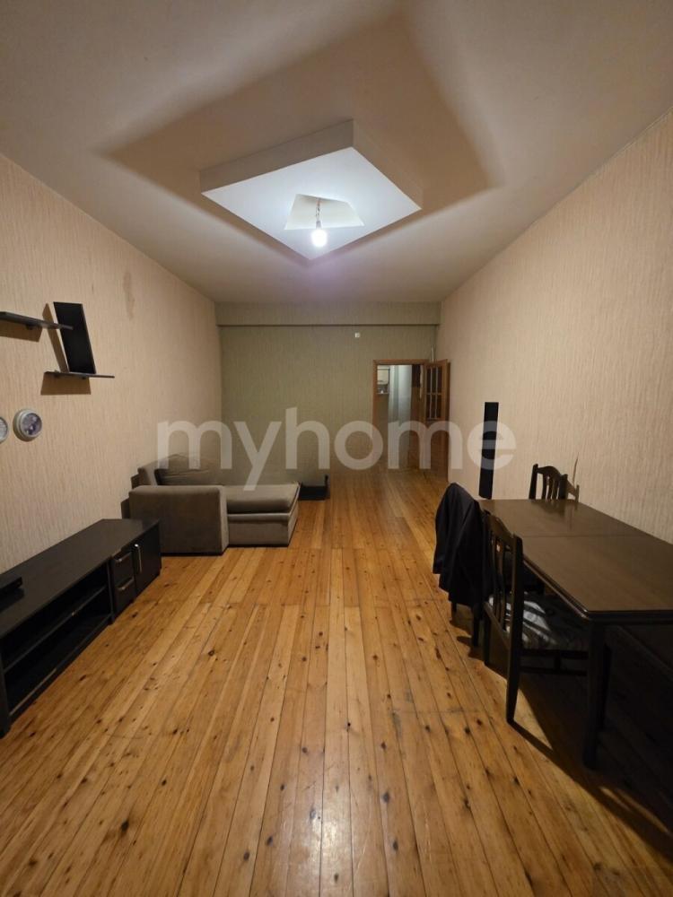 Həzi Aslanov qəsəbəsi 70m² mənzil kirayə verilir