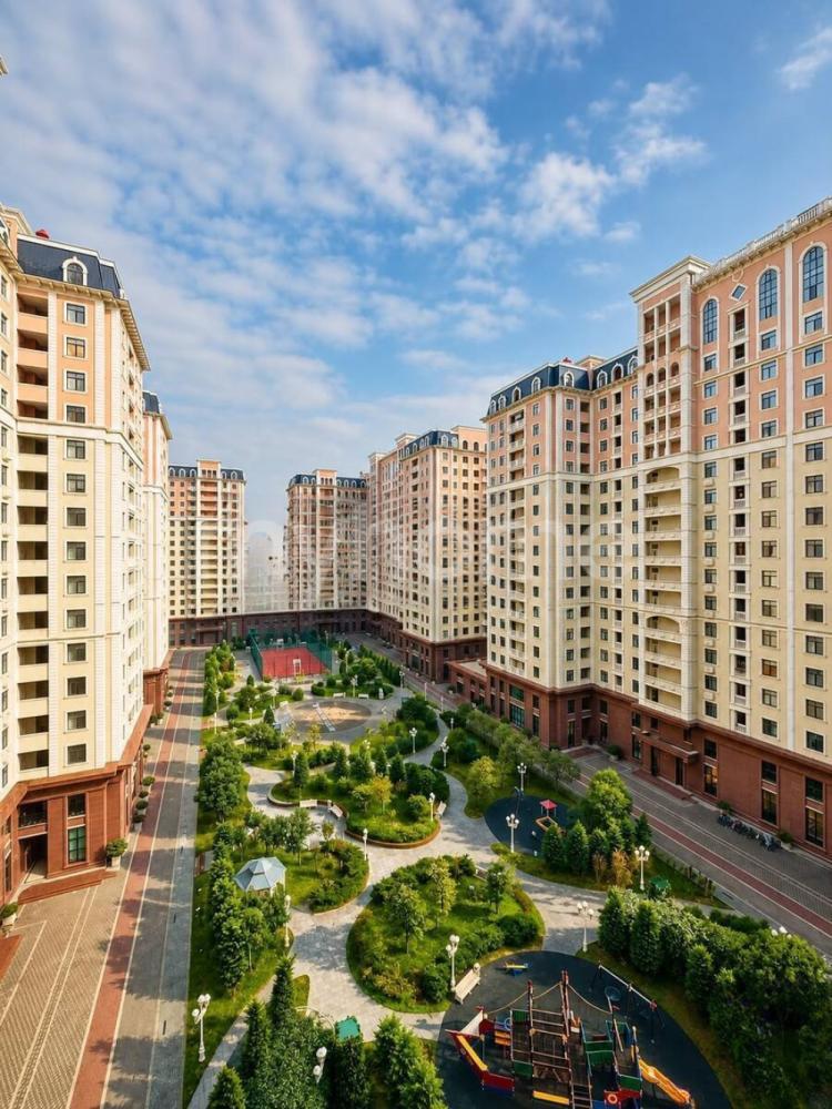 Bakı şəhəri 185m² mənzil satılır
