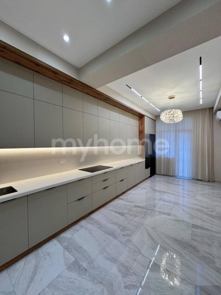 Bakı şəhəri 185m² mənzil satılır