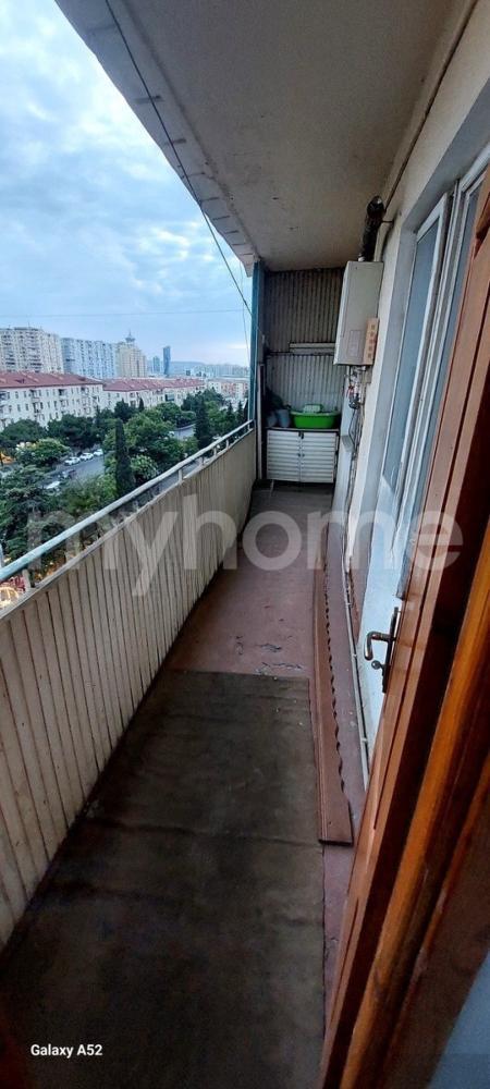 Bakı şəhəri 60m² mənzil satılır