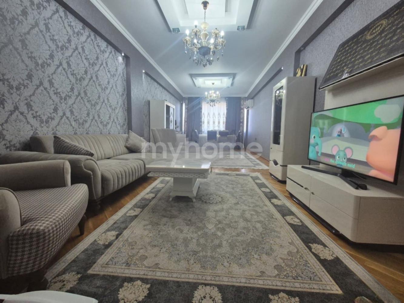 Bakı şəhəri 115m² mənzil satılır