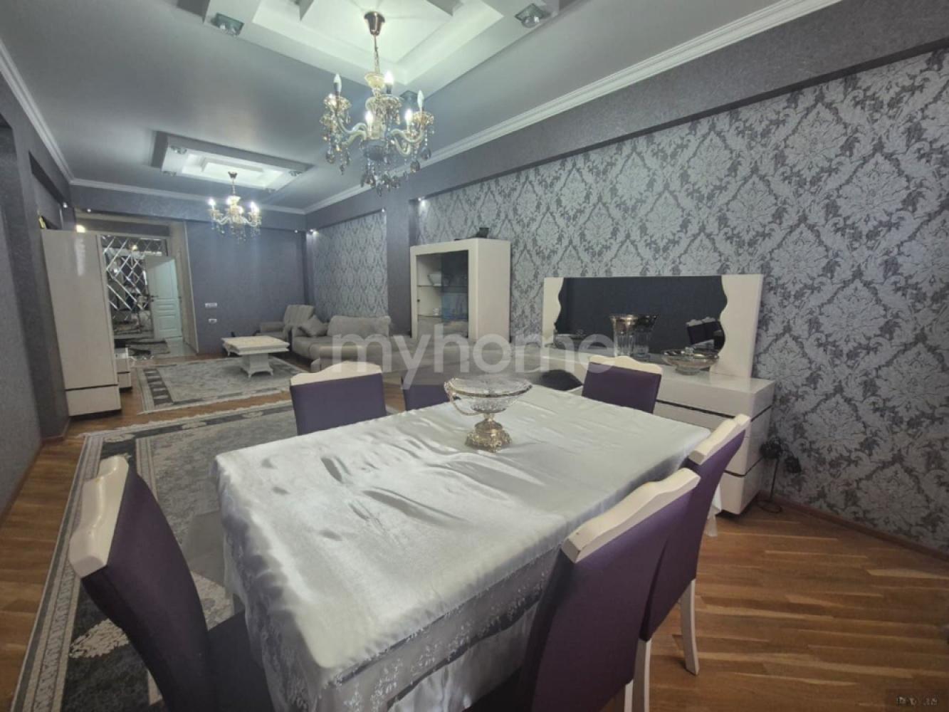 Bakı şəhəri 115m² mənzil satılır